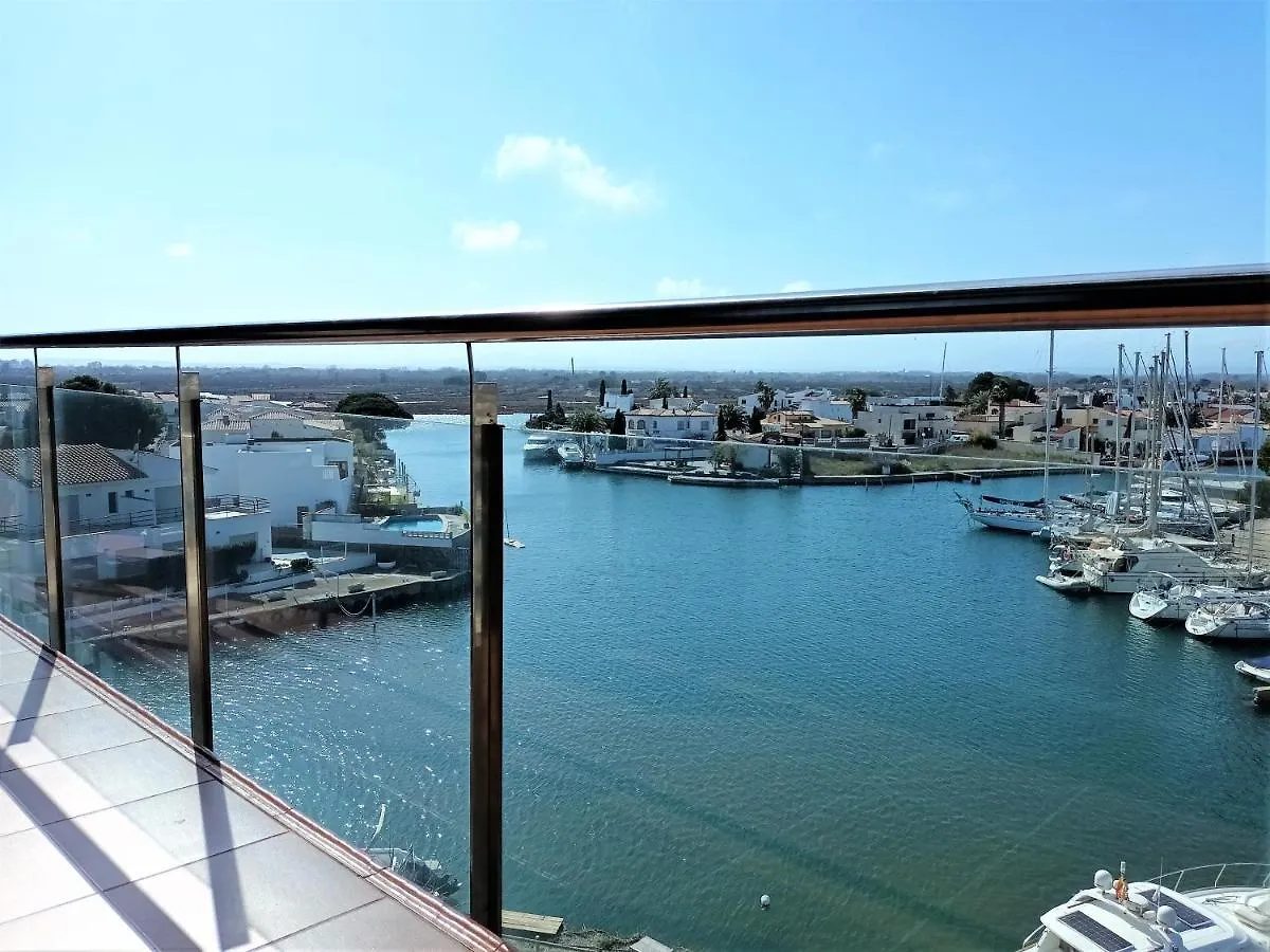 Global Immo 3360 Les Marines Garbi 4-2 Apartment Roses